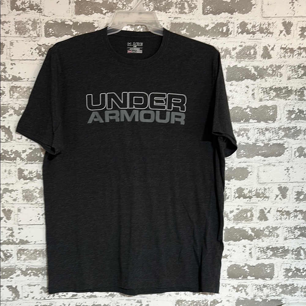 Under Armour Men's Gey T-Shirt